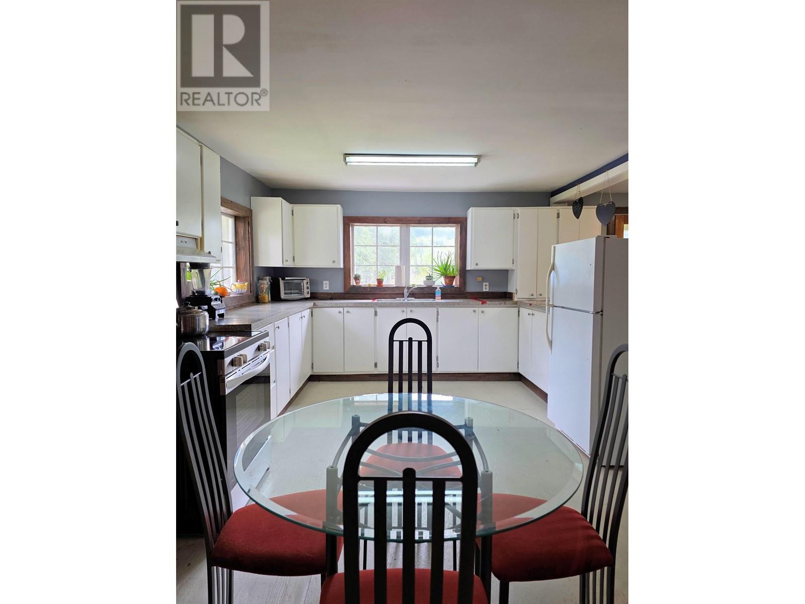 44389 16 HIGHWAY, Topley