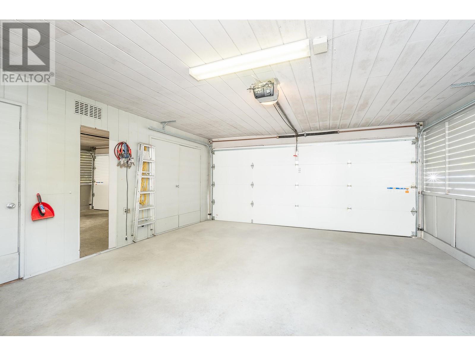 3782 MT SEYMOUR PARKWAY, North Vancouver