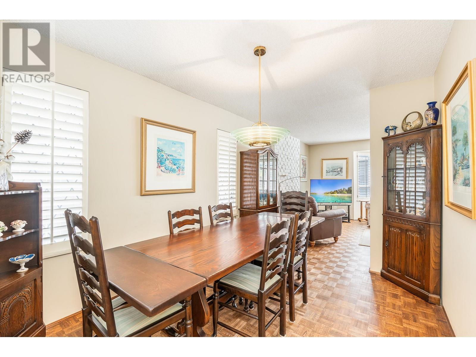 3782 MT SEYMOUR PARKWAY, North Vancouver