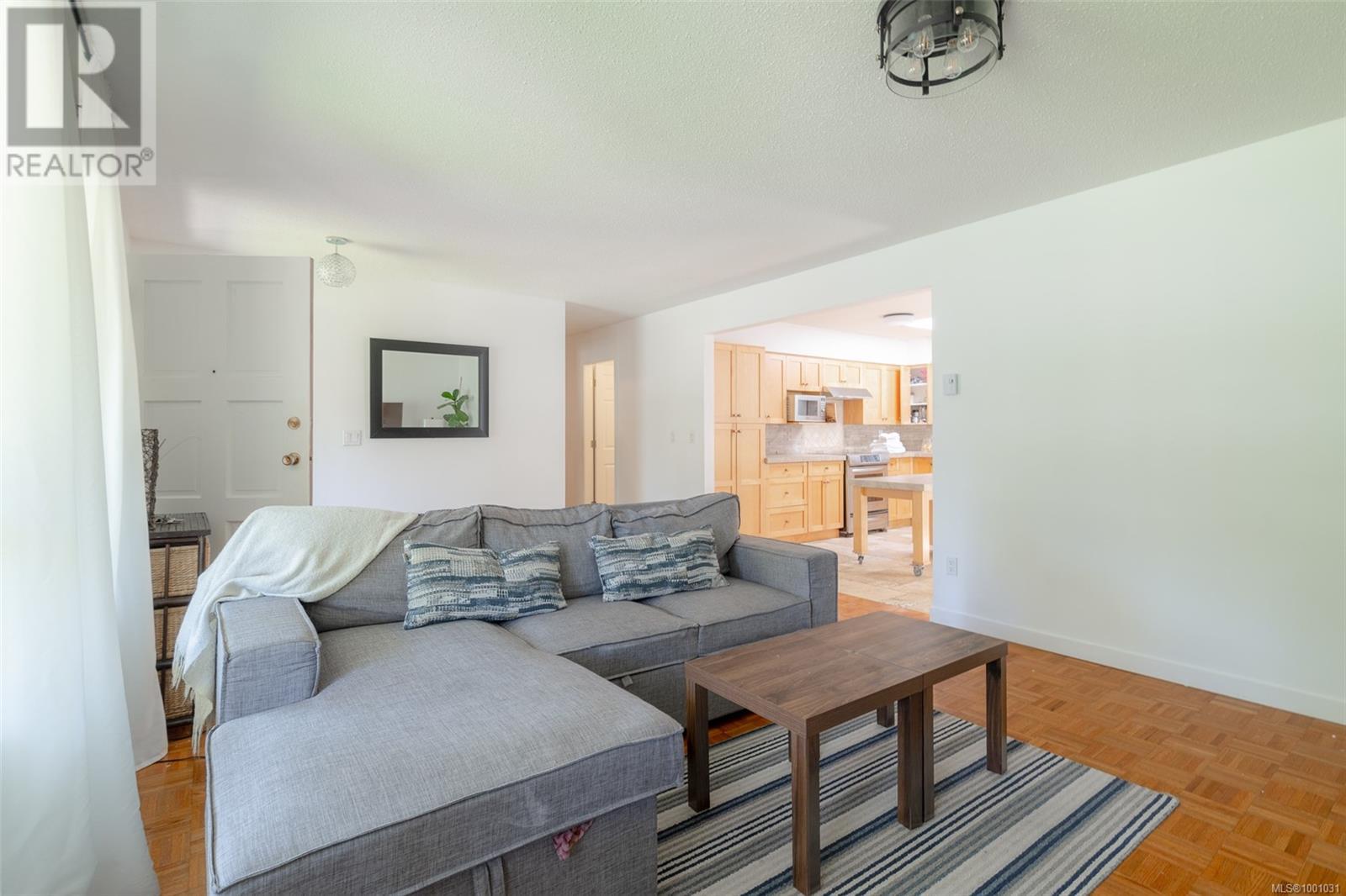 1025 Maple Lane Dr, Parksville real estate listing 1001031