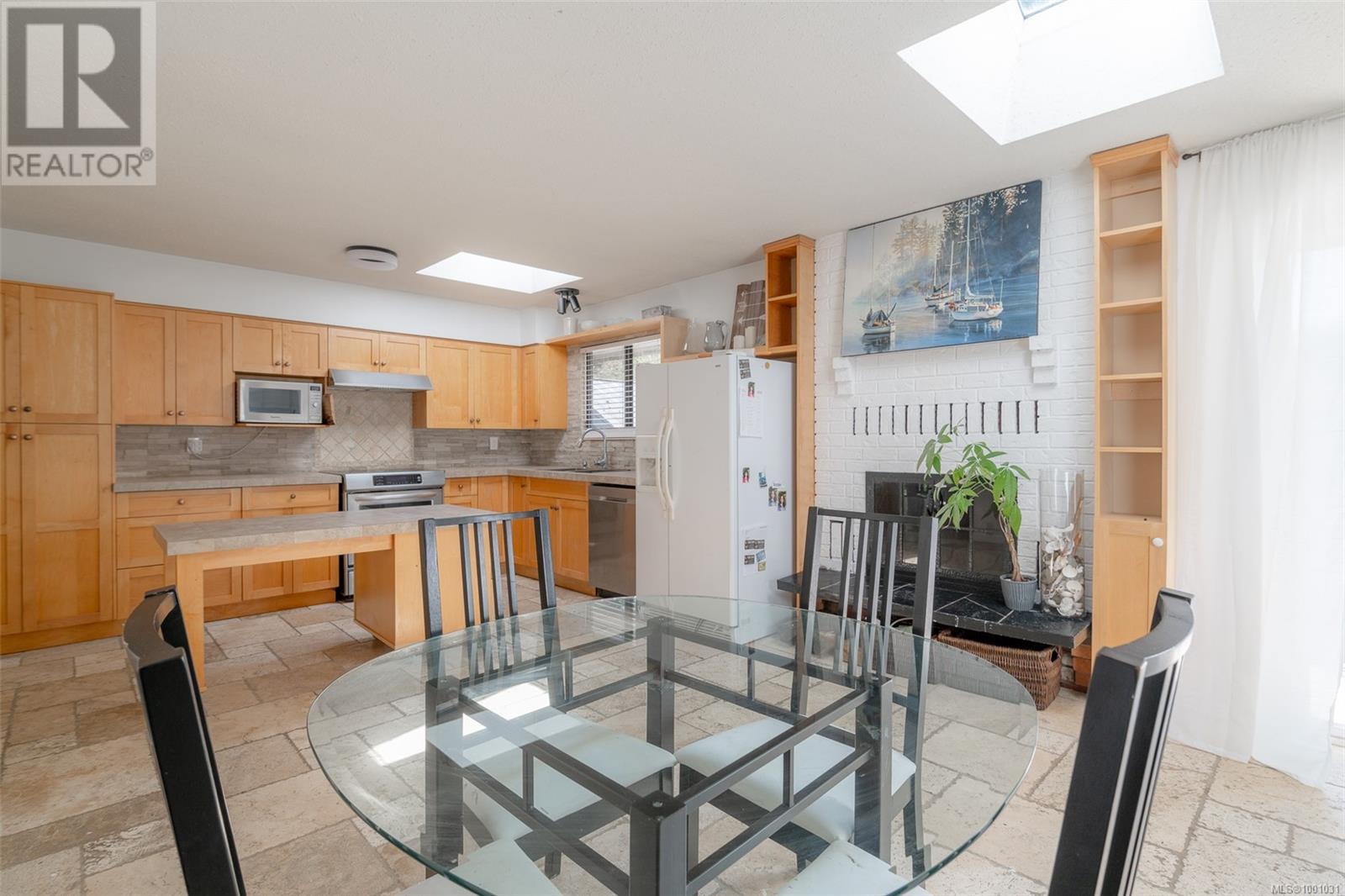 1025 Maple Lane Dr, Parksville real estate listing 1001031