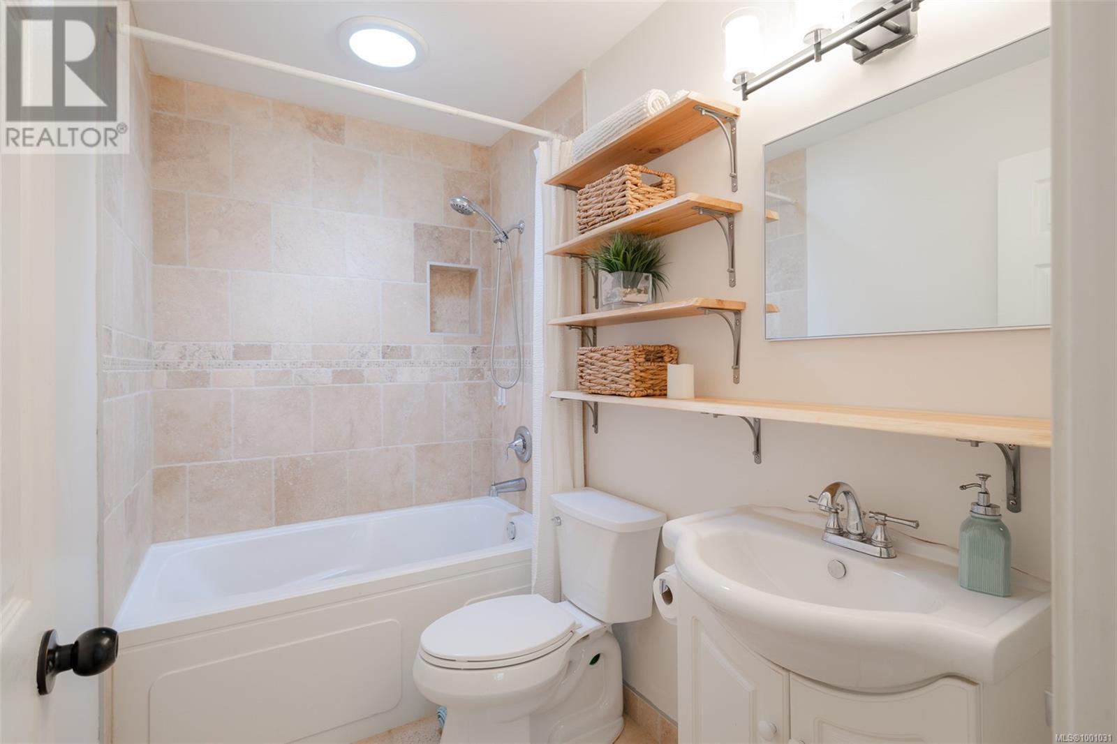 1025 Maple Lane Dr, Parksville real estate listing 1001031