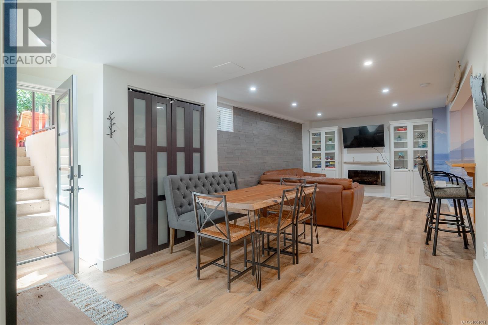 1025 Maple Lane Dr, Parksville real estate listing 1001031