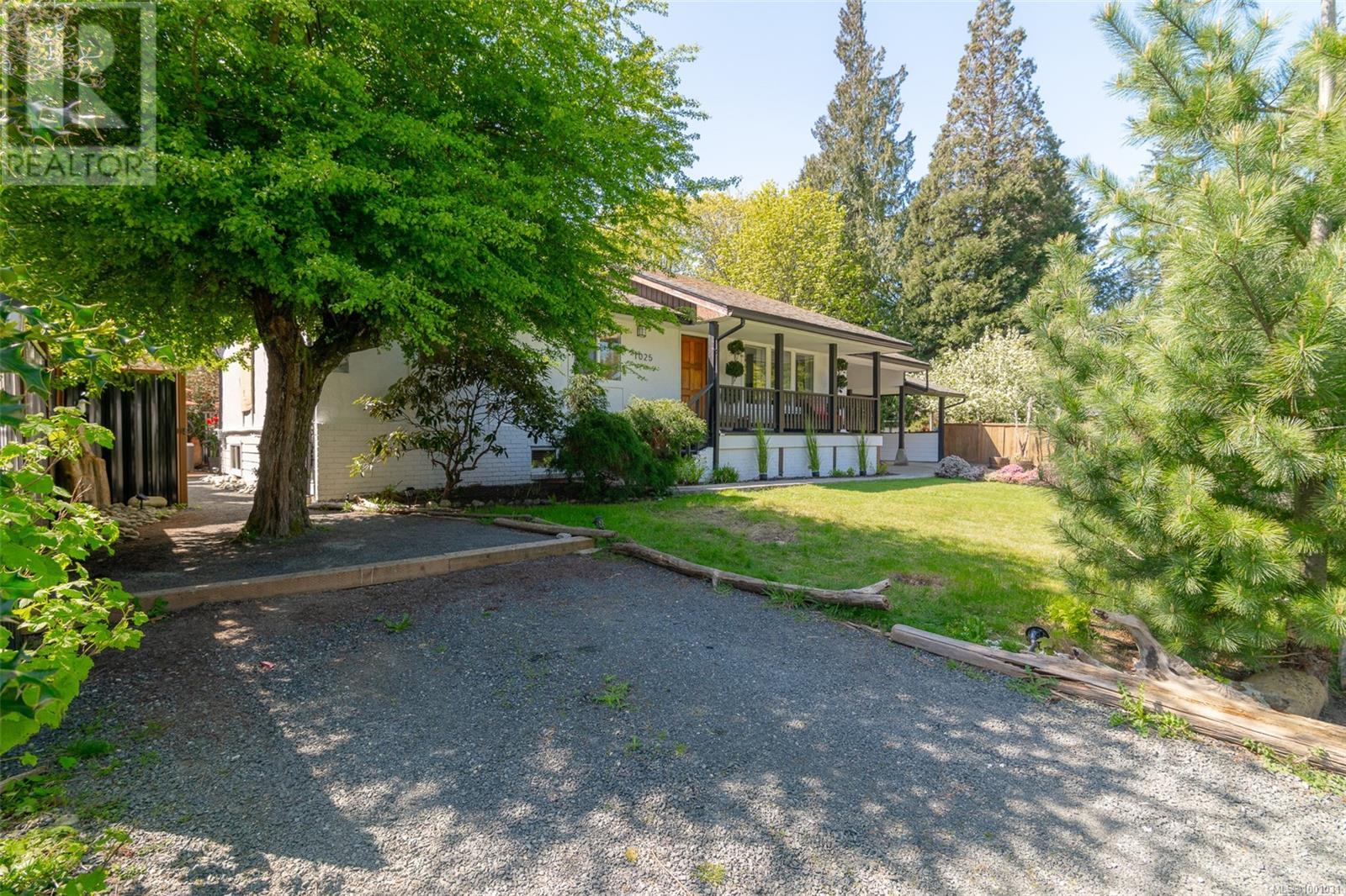 1025 Maple Lane Dr, Parksville real estate listing 1001031