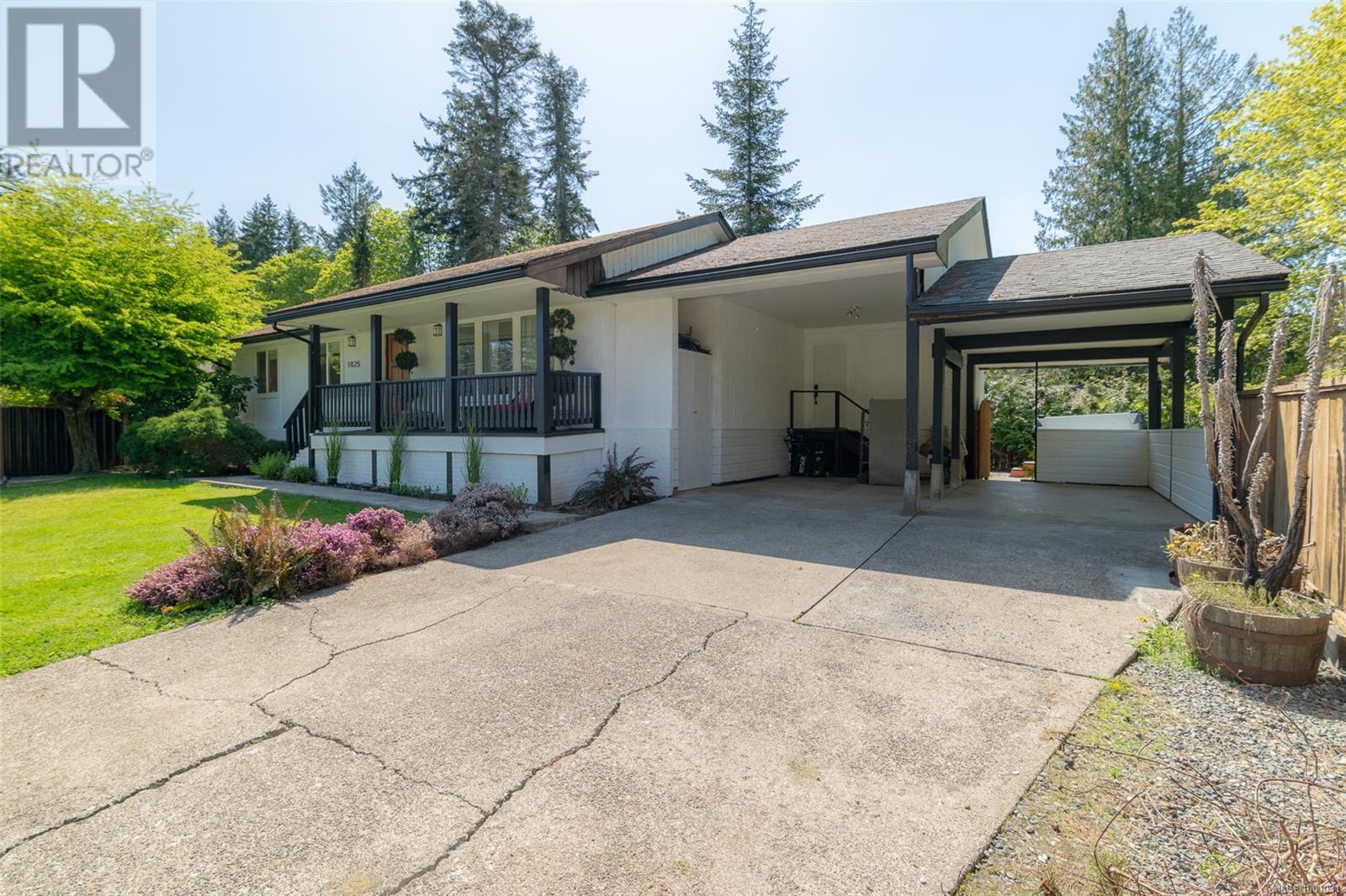 1025 Maple Lane Dr, Parksville real estate listing 1001031