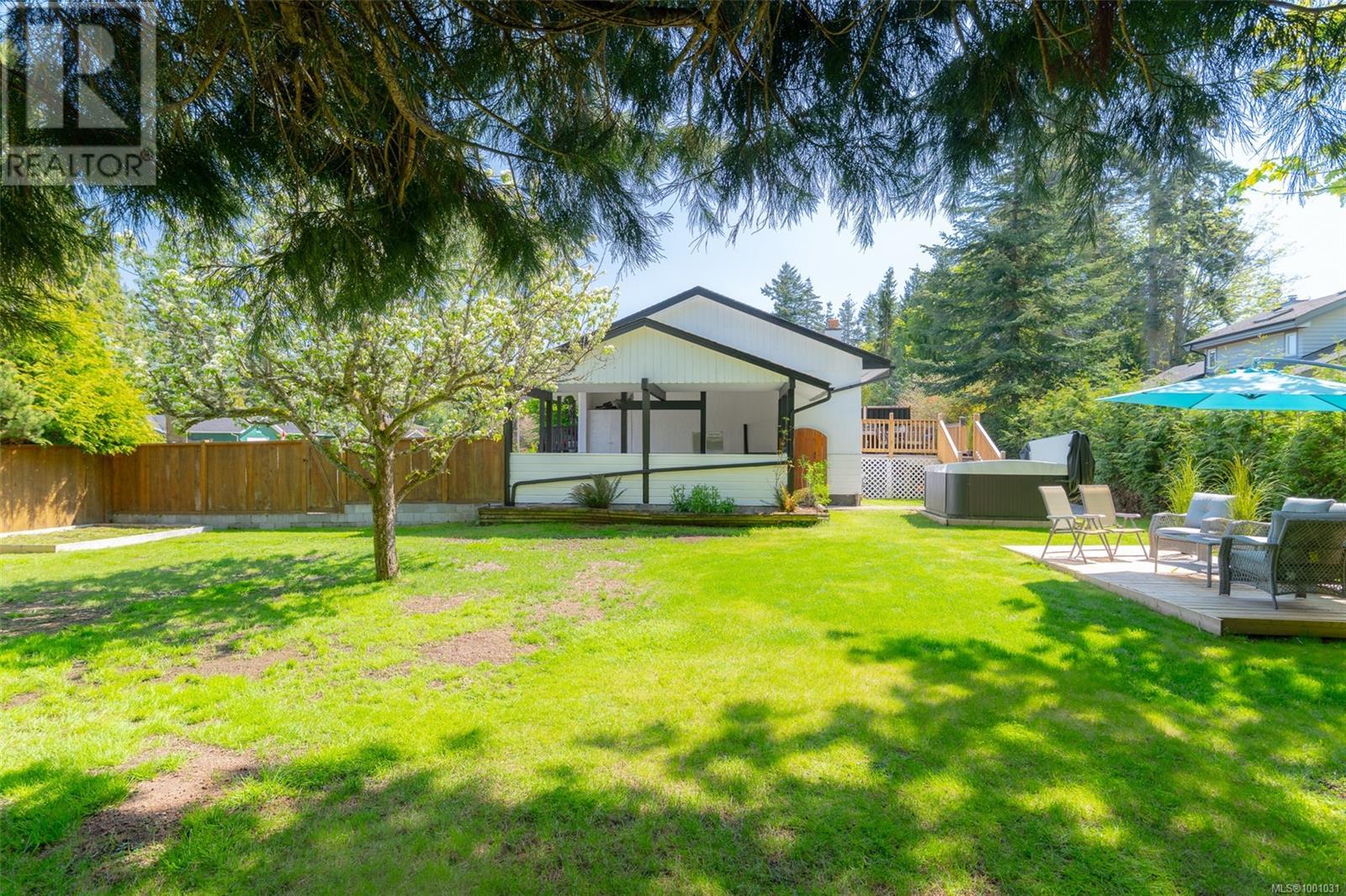 1025 Maple Lane Dr, Parksville real estate listing 1001031