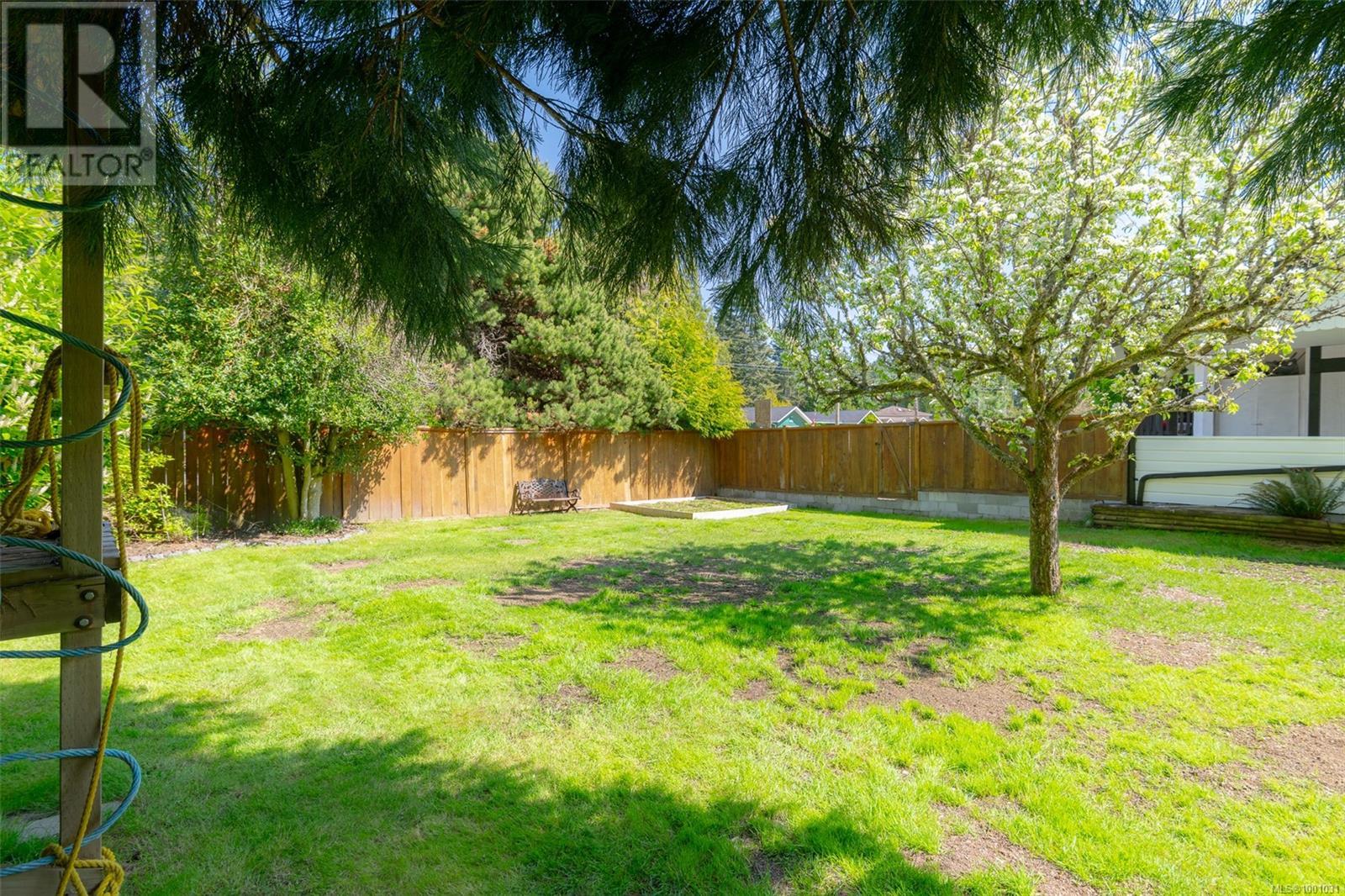 1025 Maple Lane Dr, Parksville real estate listing 1001031