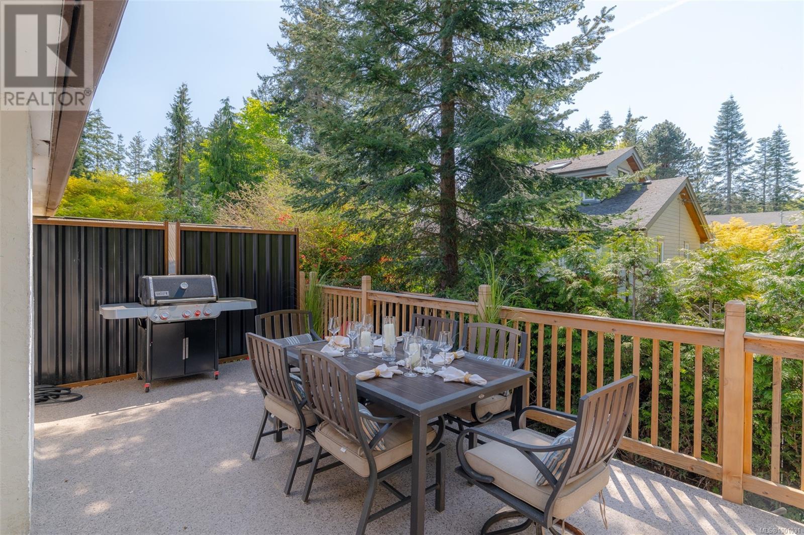 1025 Maple Lane Dr, Parksville real estate listing 1001031