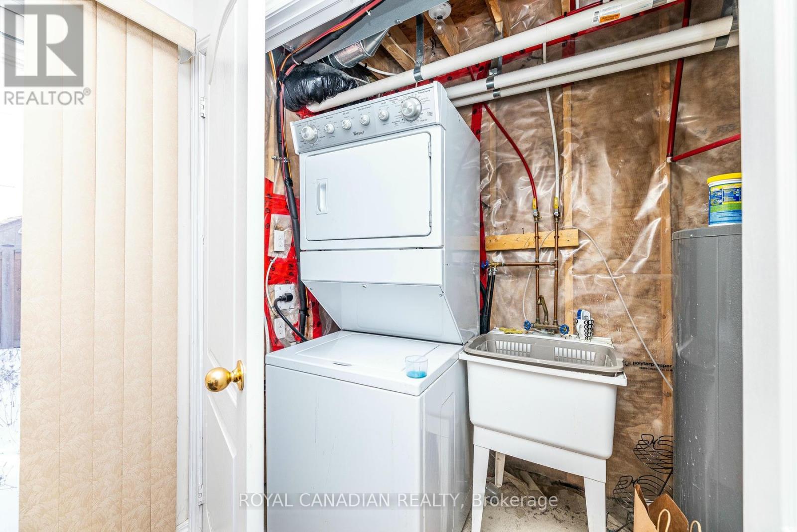Photo 31 of 107 Sea Drifter Crescent, Brampton ON