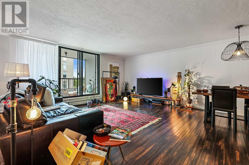 Single Family House for Sale in E   Avenue SW Mission Calgary 