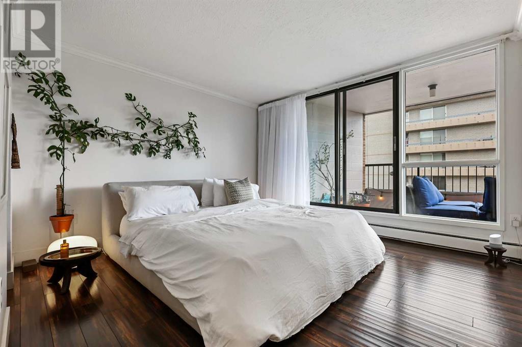 Single Family House for Sale in E   Avenue SW Mission Calgary 