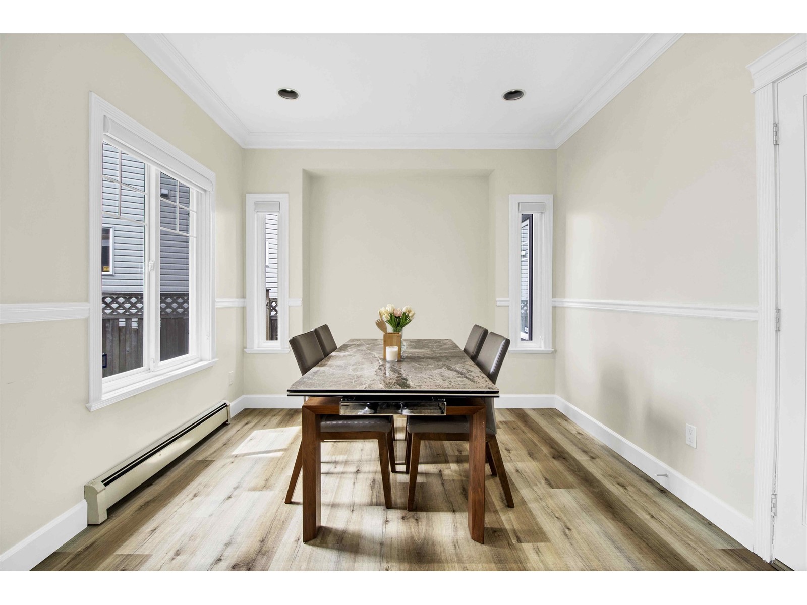 Photo 8 of 14845 72 A Avenue, Surrey BC