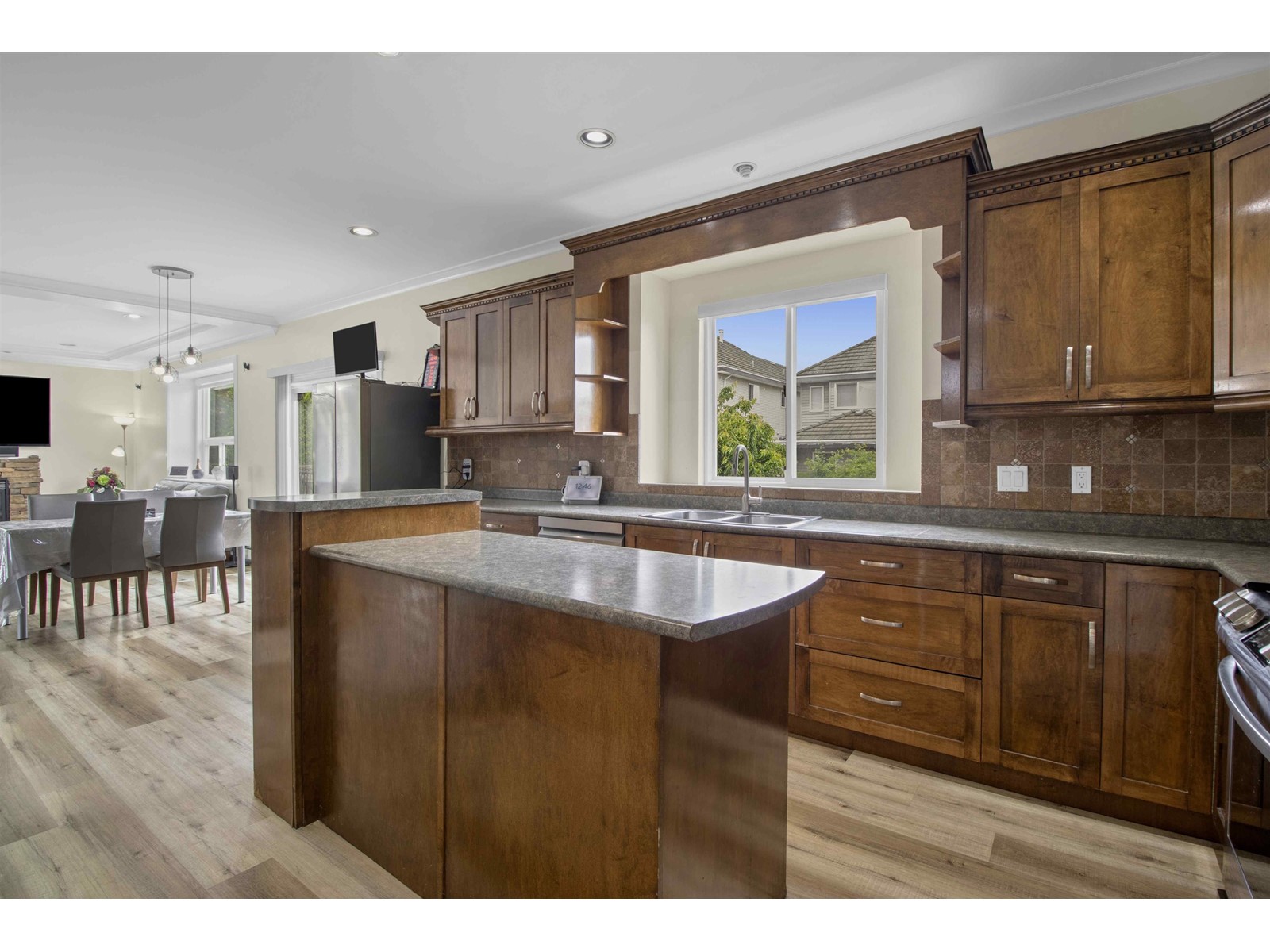 Photo 13 of 14845 72 A Avenue, Surrey BC