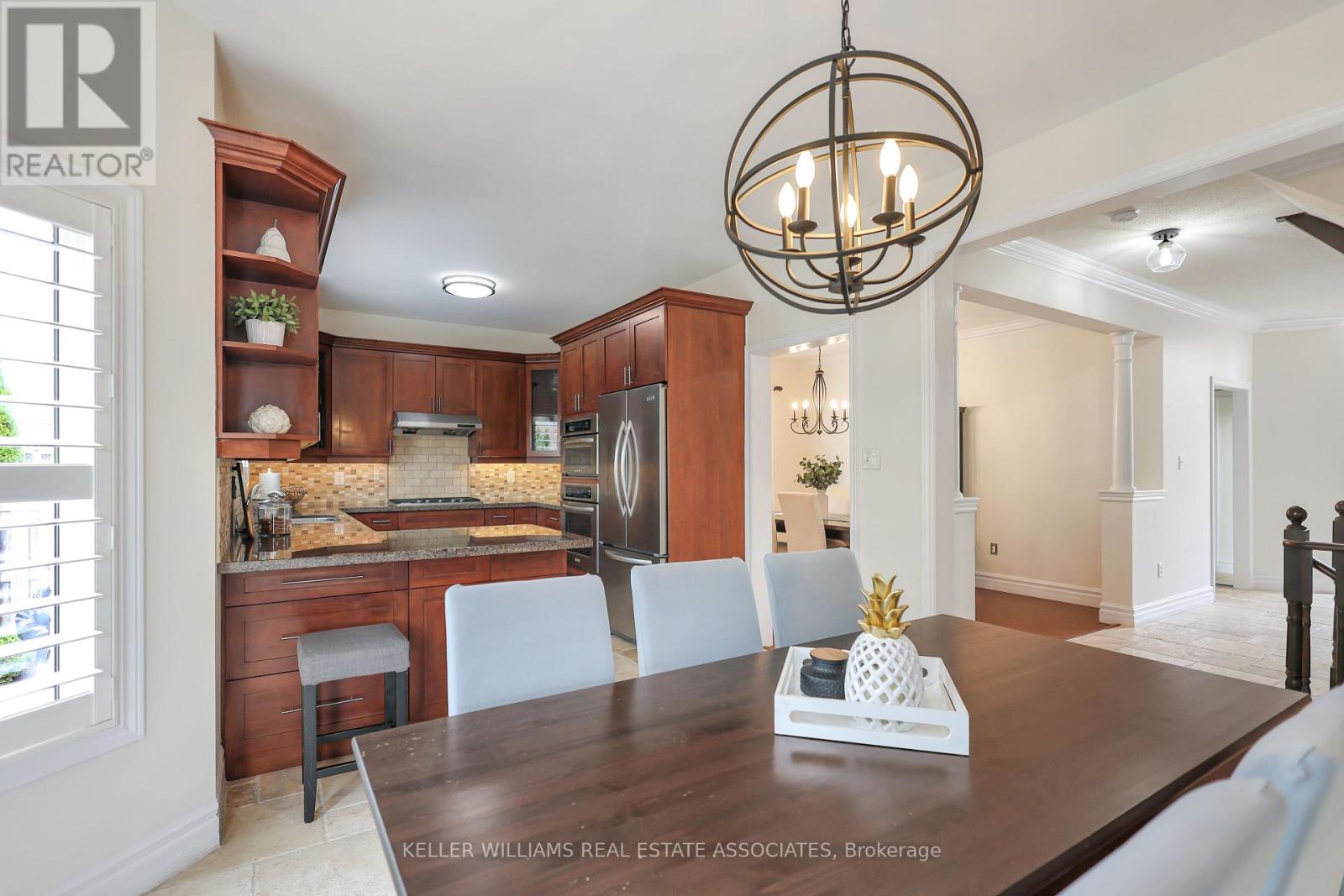 Photo 7 of 15 Johnson Crescent, Halton Hills ON