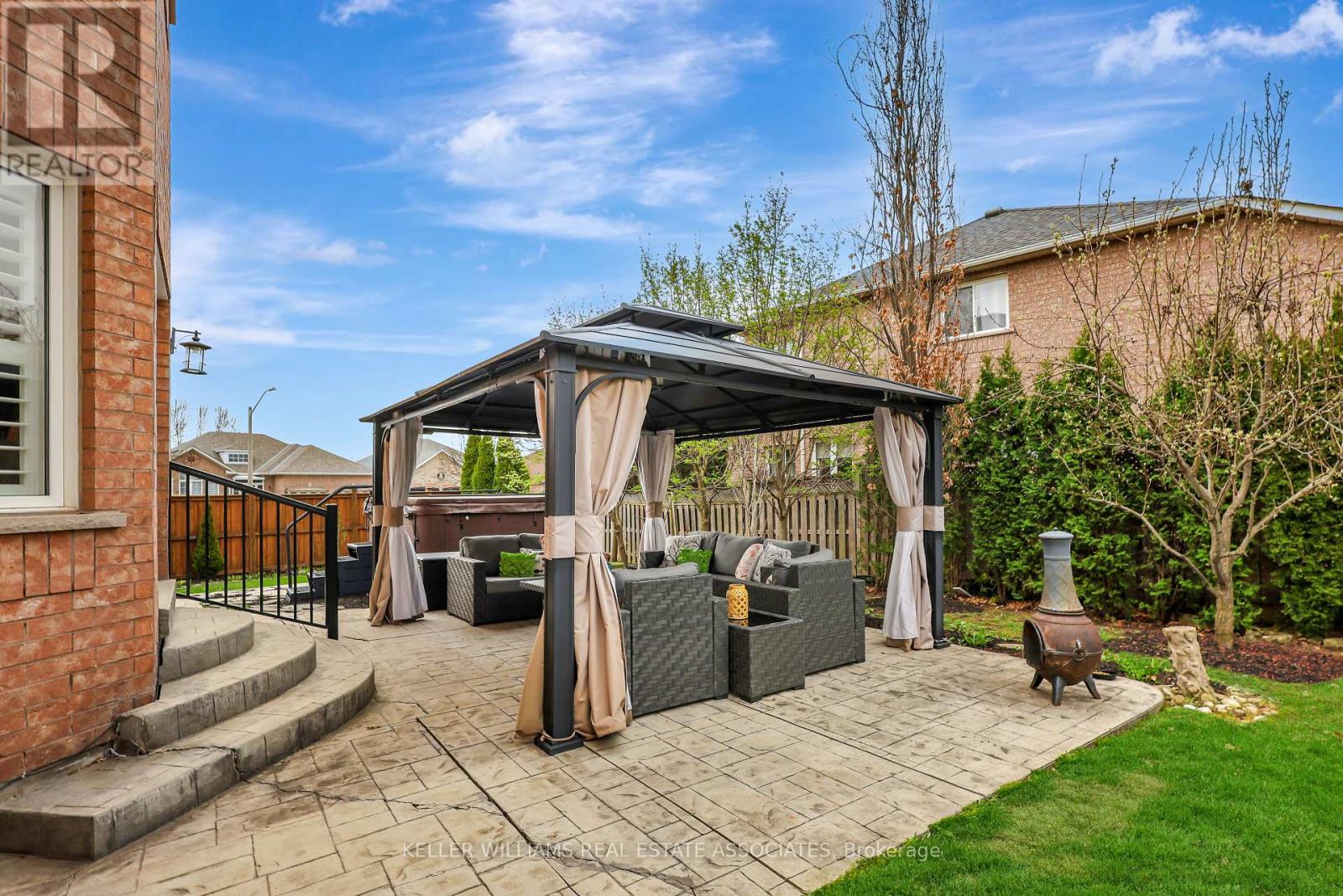 Photo 25 of 15 Johnson Crescent, Halton Hills ON