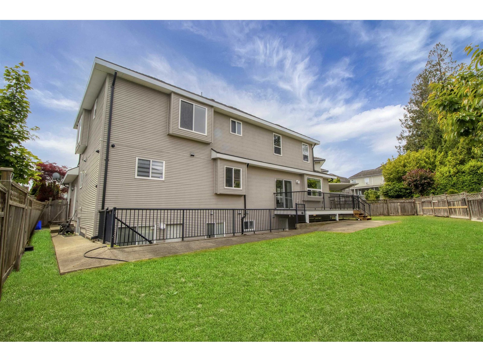 Photo 31 of 14845 72 A Avenue, Surrey BC
