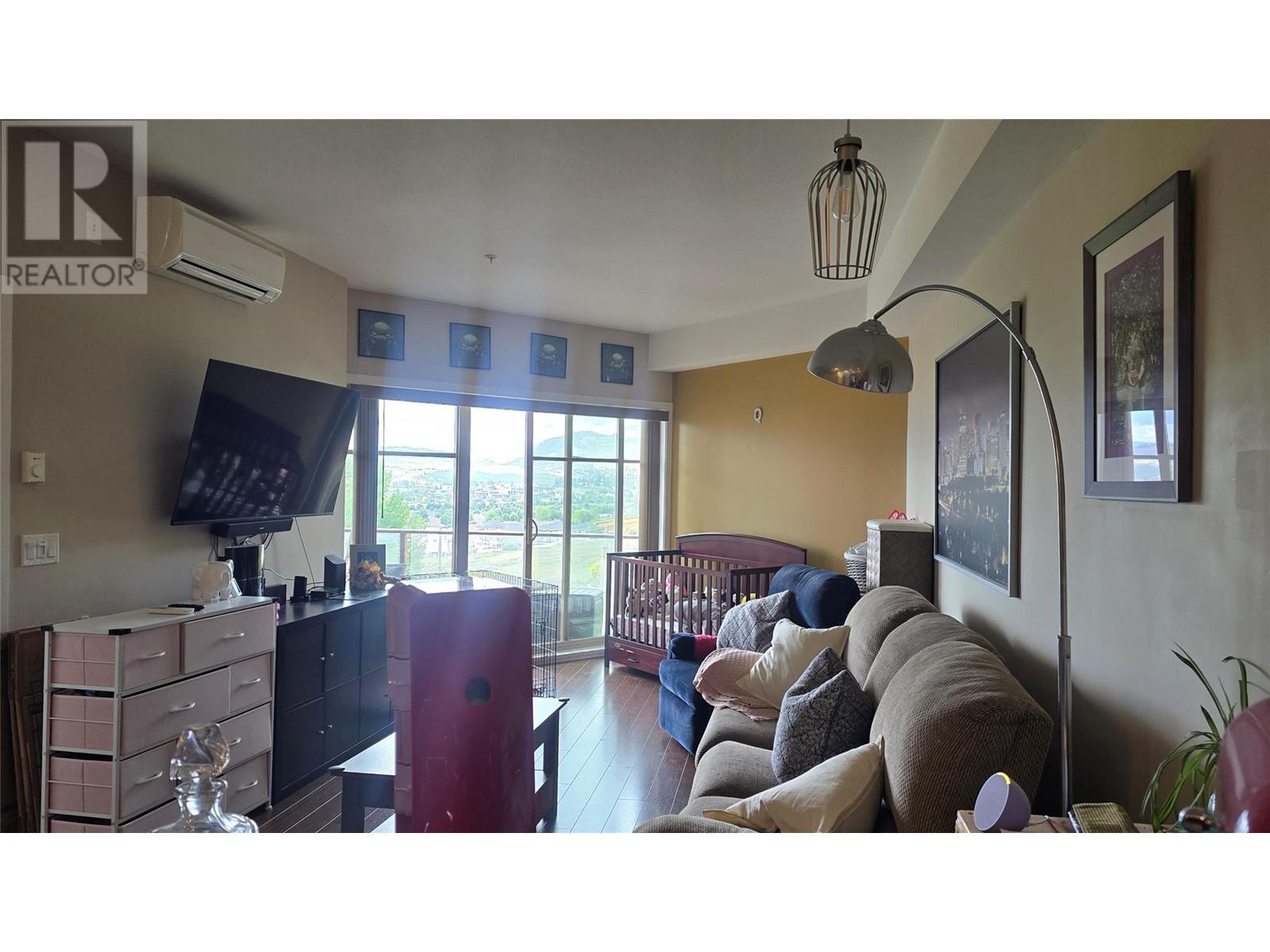 202 3205 Skyview Lane, West Kelowna