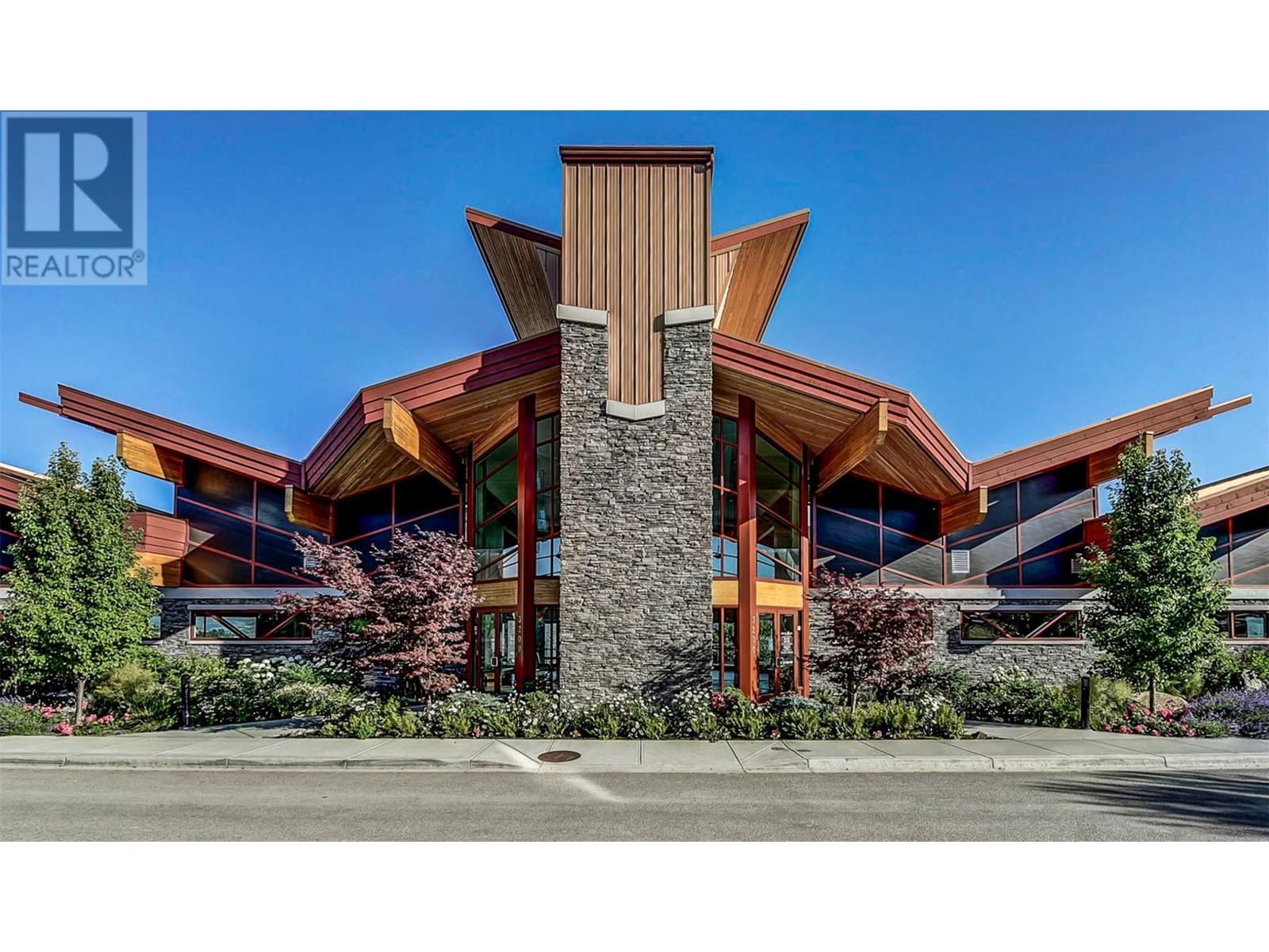 202 3205 Skyview Lane, West Kelowna
