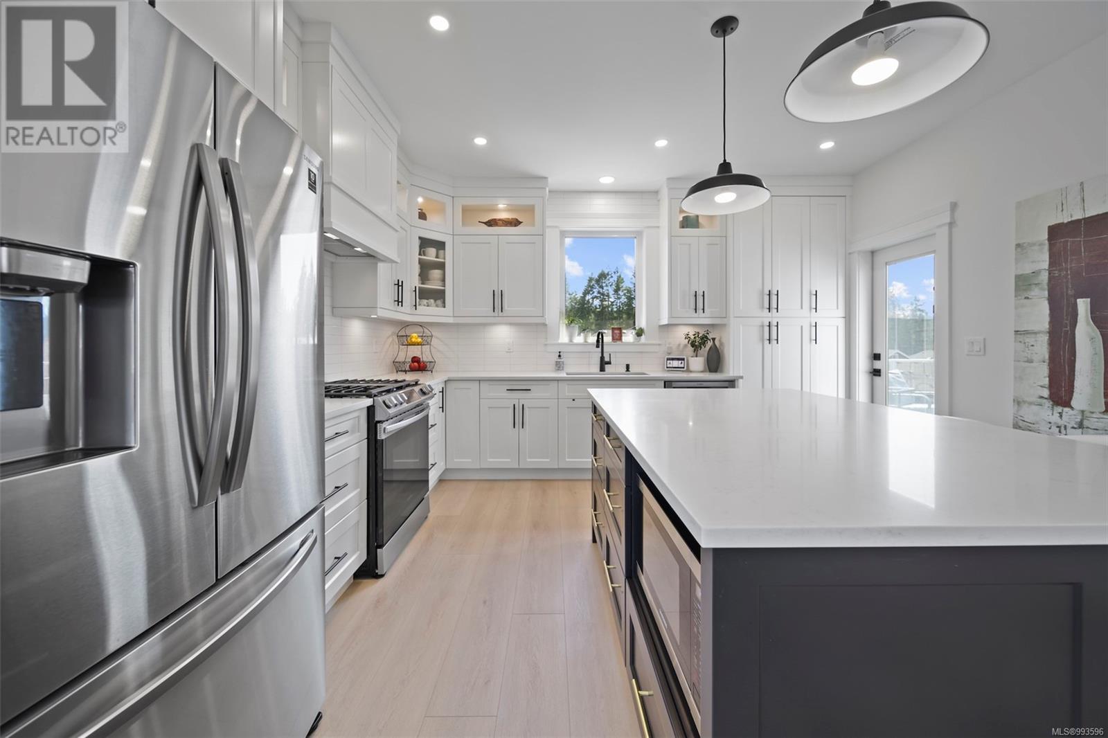 3204 Fernwood Lane, Port Alberni real estate listing 993596