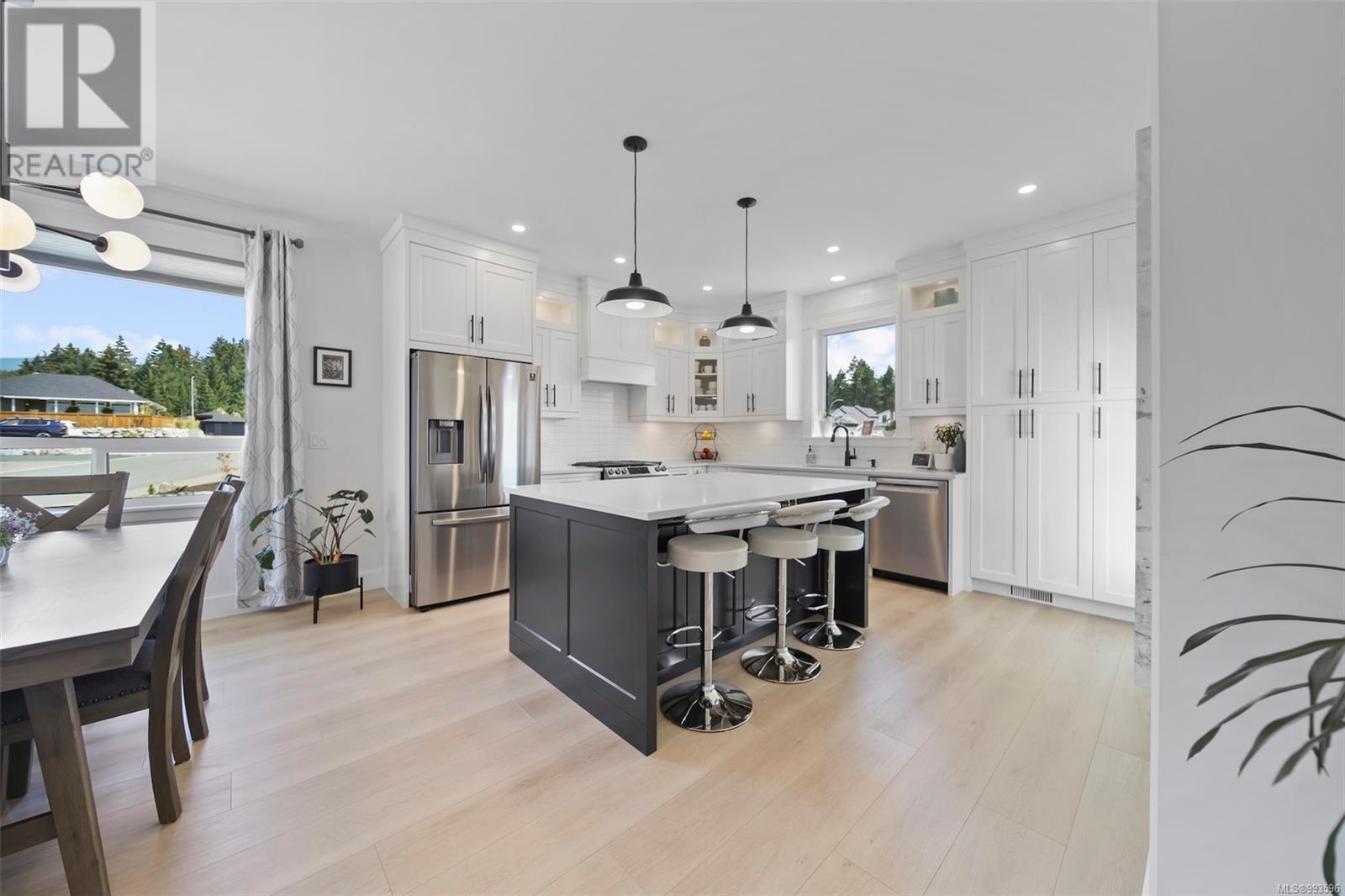 3204 Fernwood Lane, Port Alberni real estate listing 993596