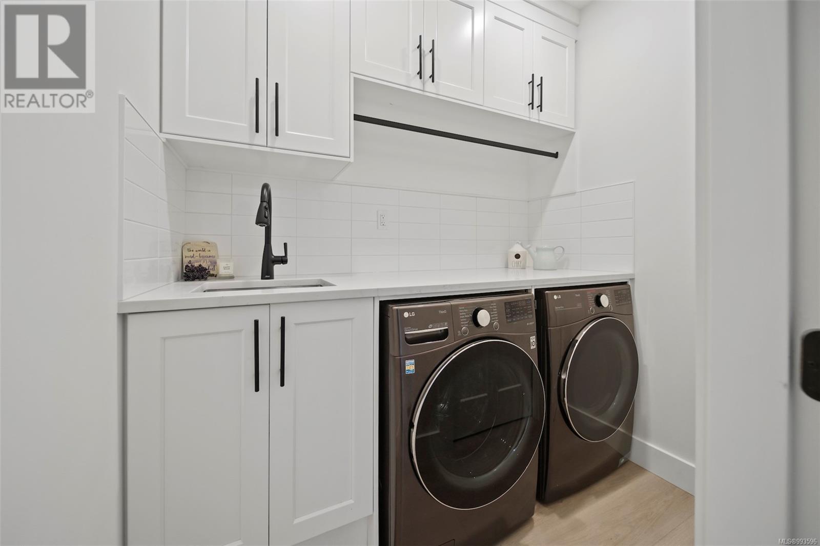3204 Fernwood Lane, Port Alberni real estate listing 993596