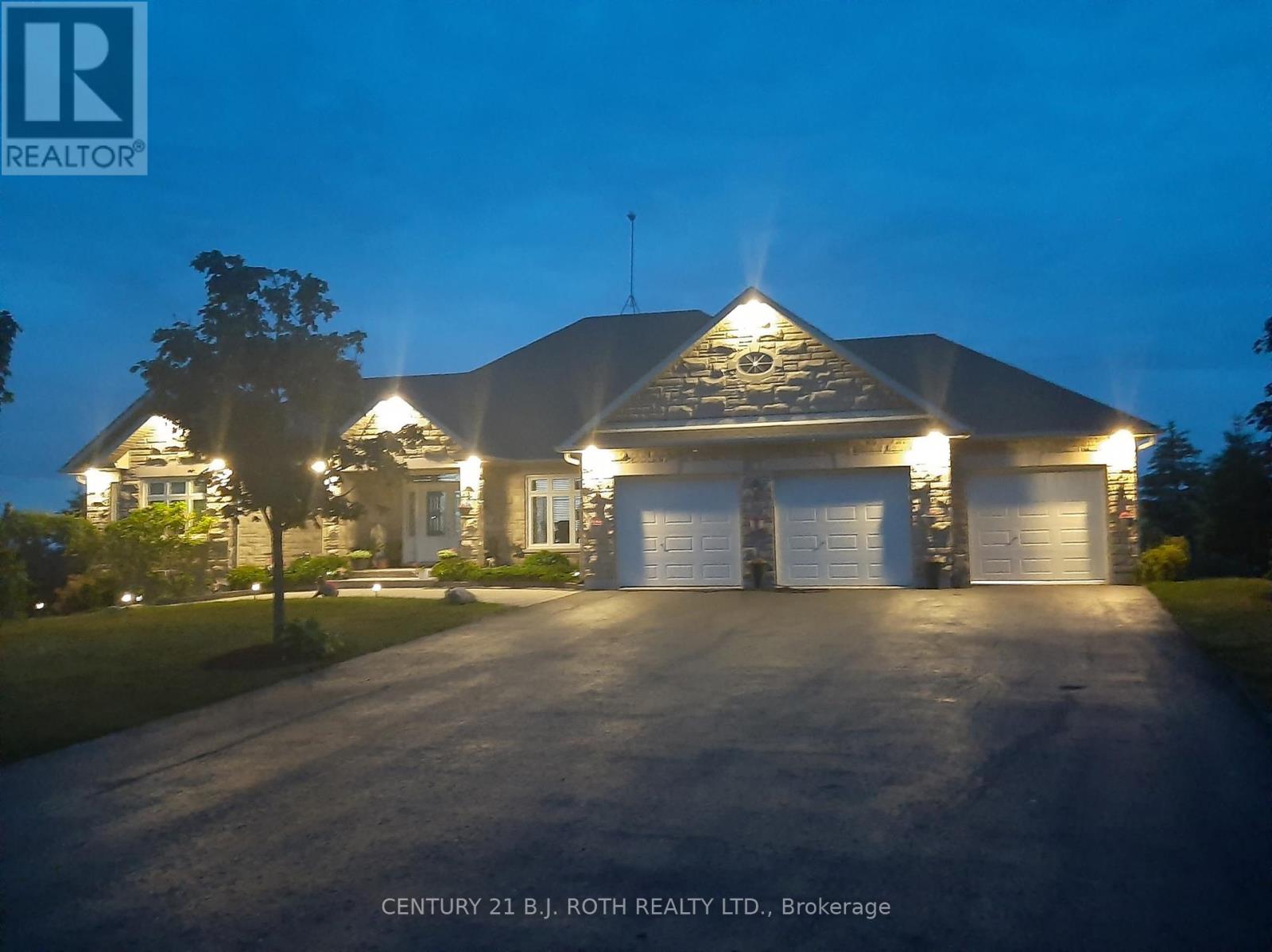 Photo 20 of 10 Brolley Crescent, Essa ON