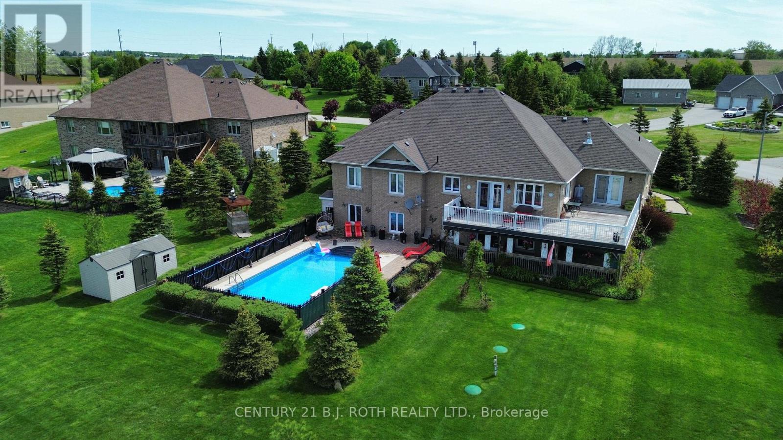 Photo 26 of 10 Brolley Crescent, Essa ON
