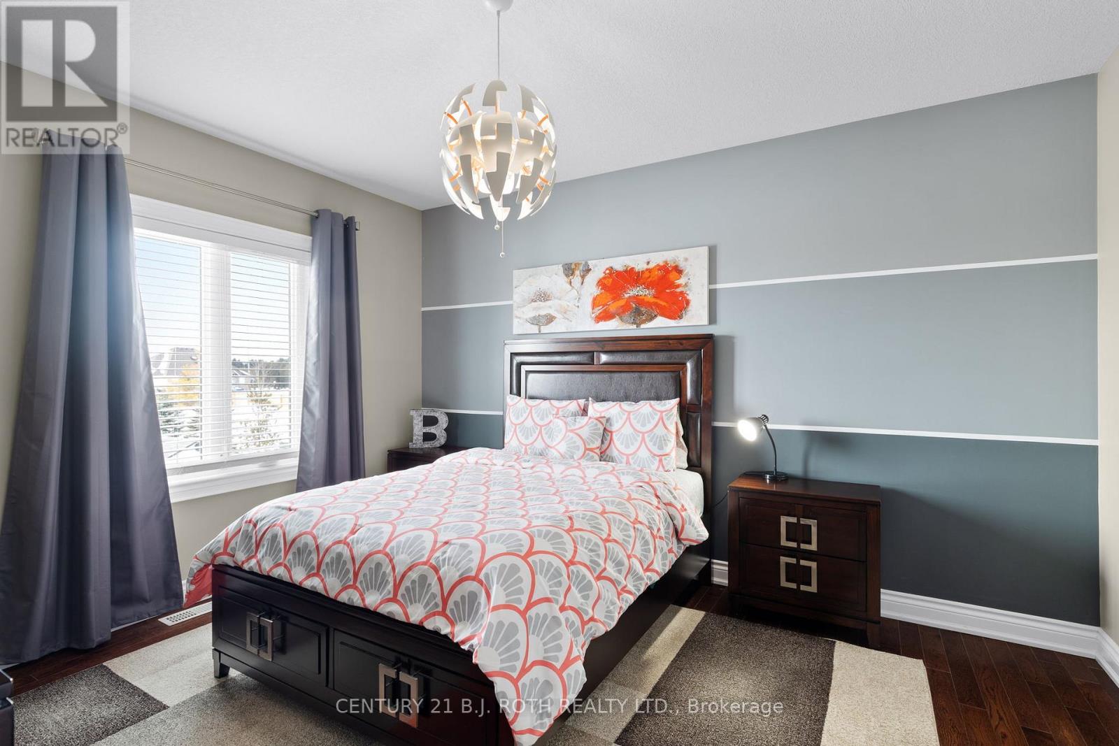 Photo 11 of 10 Brolley Crescent, Essa ON