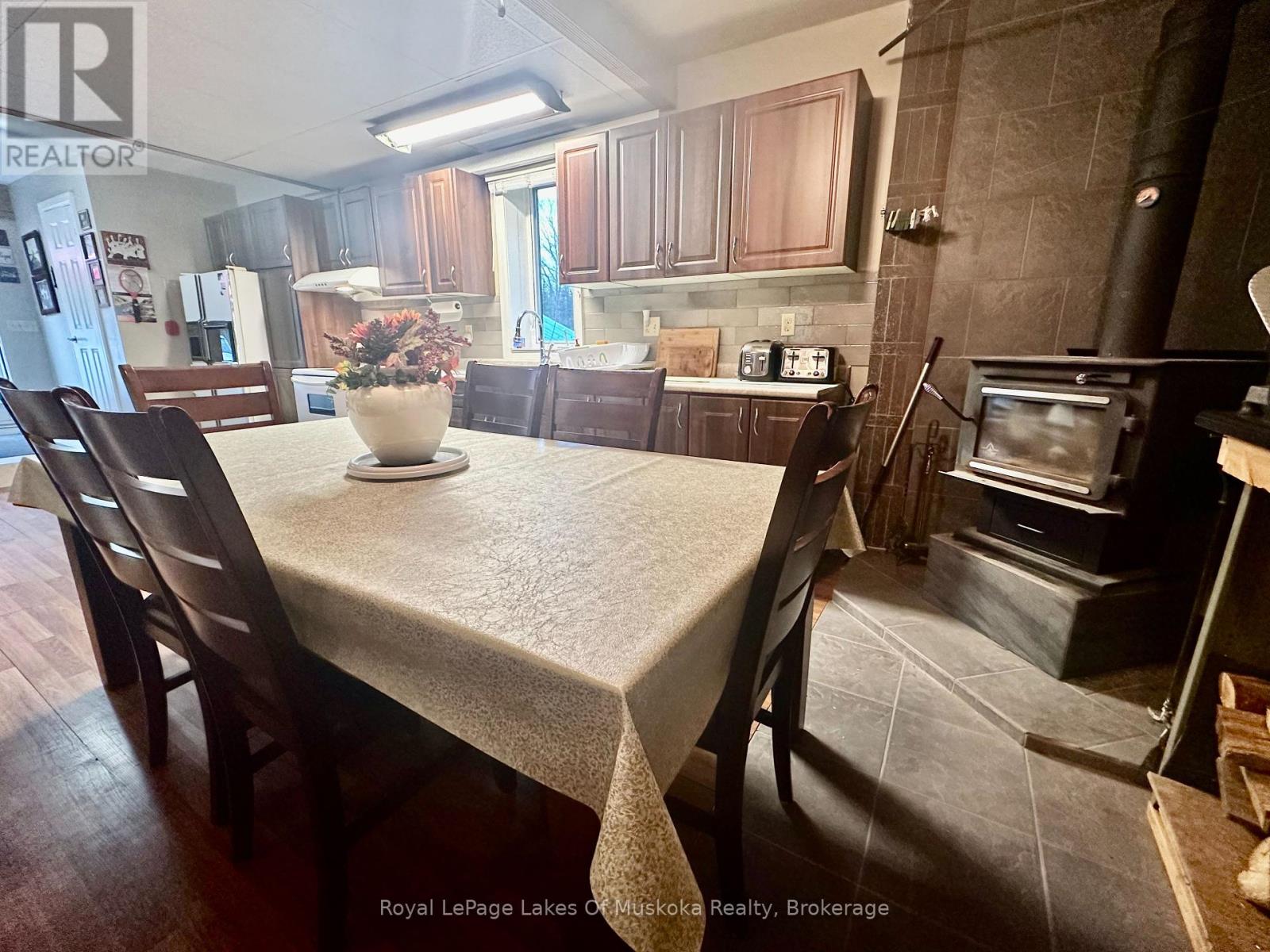 Photo 8 of 112 510 Highway, Magnetawan ON