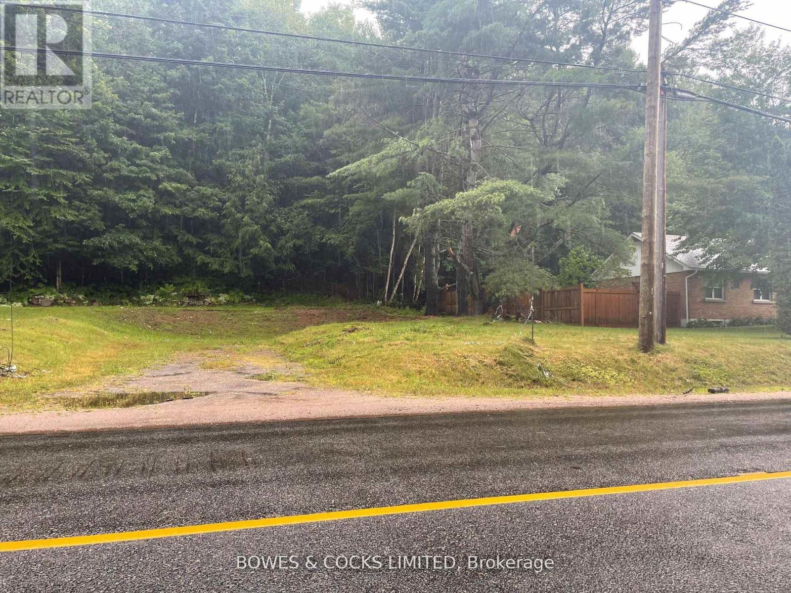 Photo 4 of 273 Chemaushgon Road, Bancroft ON