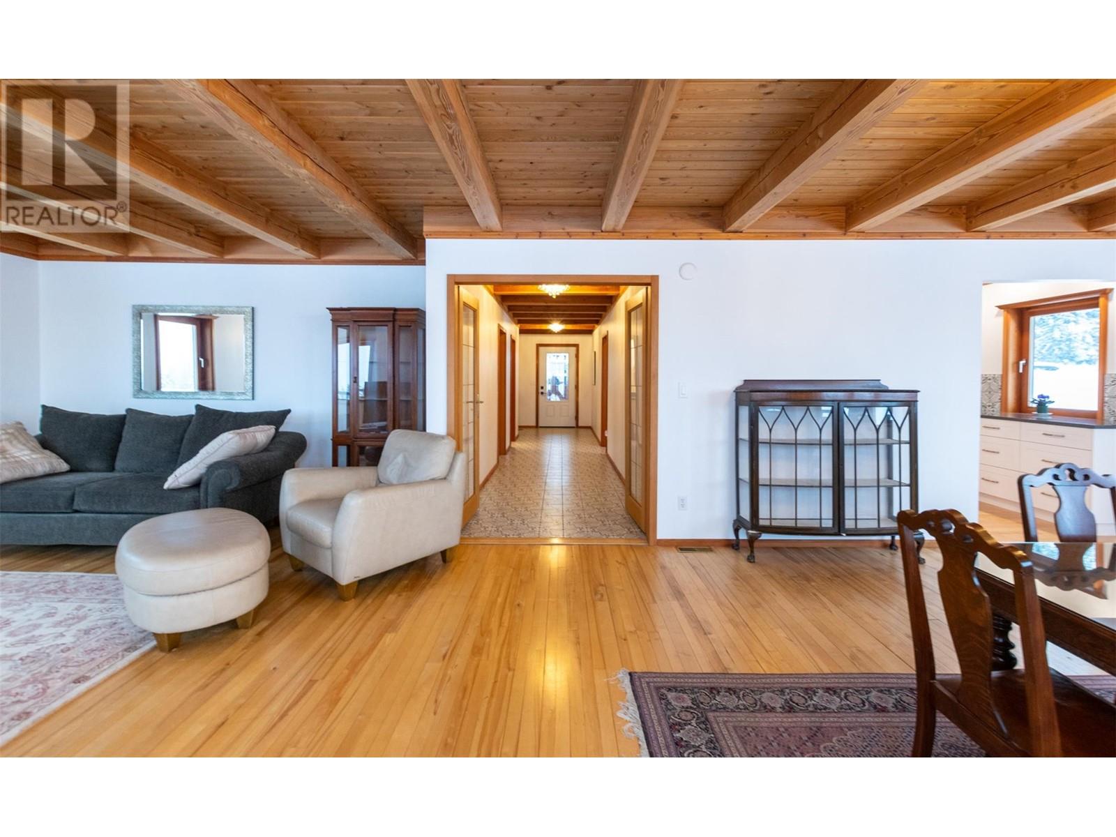  100 Lidstone Road, Salmon Arm