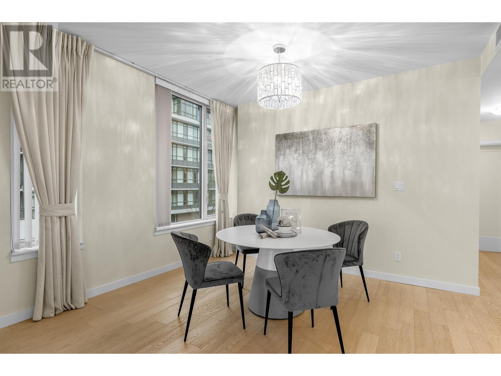 Photo 22 of 309 2565 Maple Street, Vancouver BC
