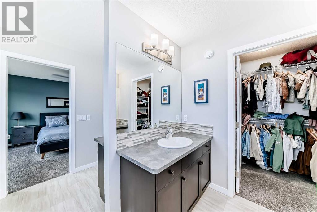 176 Riviera Way, Cochrane, Alberta