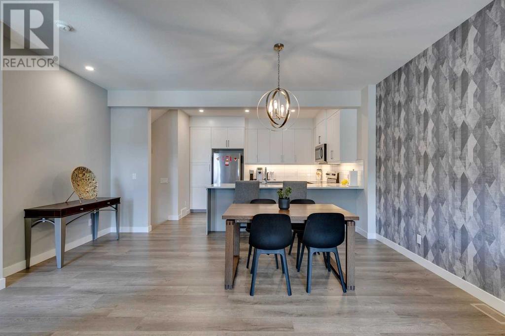 Single Family House for Sale in  Crestridge Common SW Crestmont Calgary 