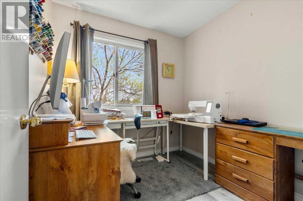 Single Family House for Sale in  Abbeydale Villas NE Abbeydale Calgary 