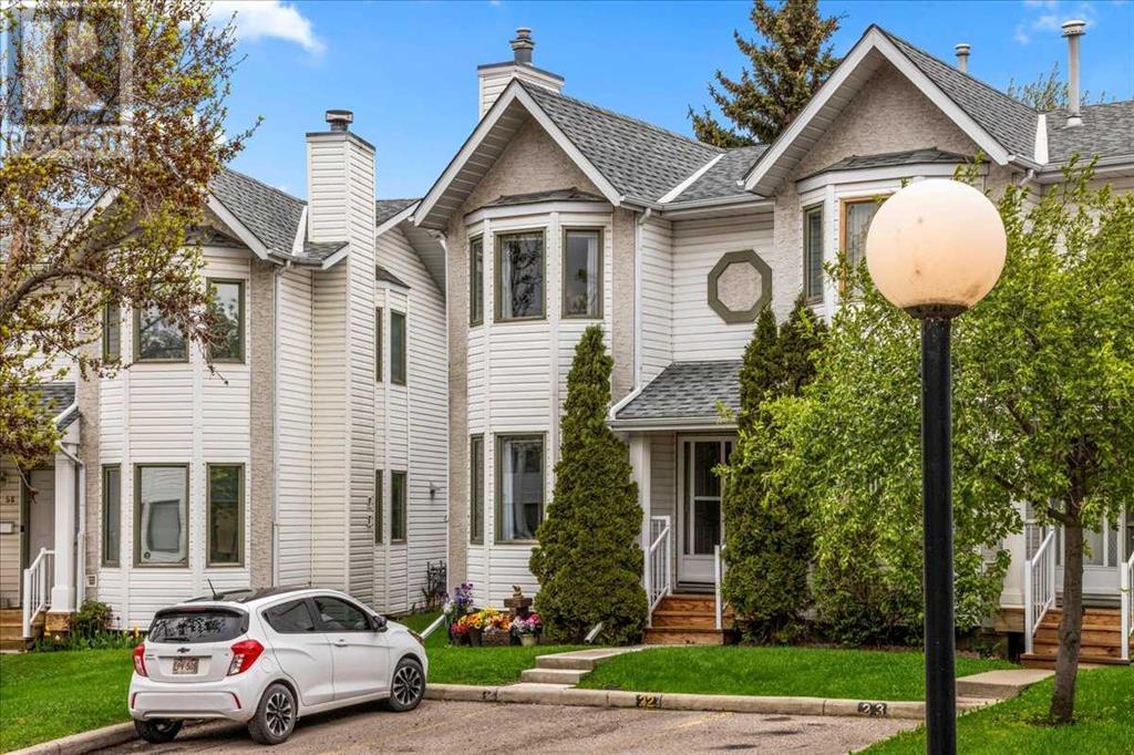 Single Family House for Sale in  Abbeydale Villas NE Abbeydale Calgary 