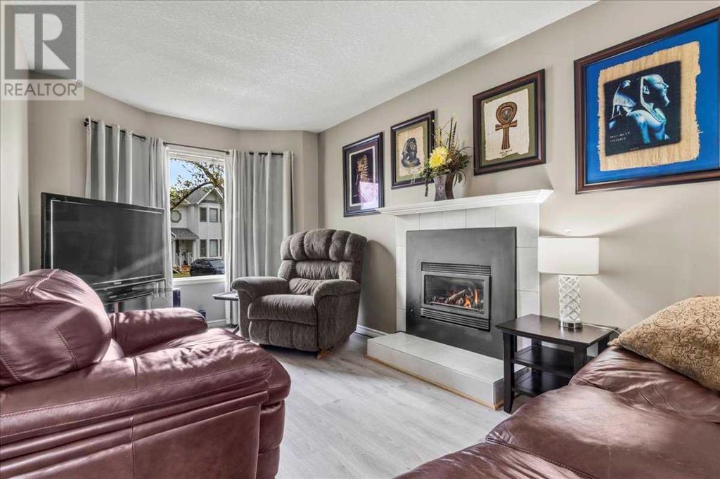Single Family House for Sale in  Abbeydale Villas NE Abbeydale Calgary 