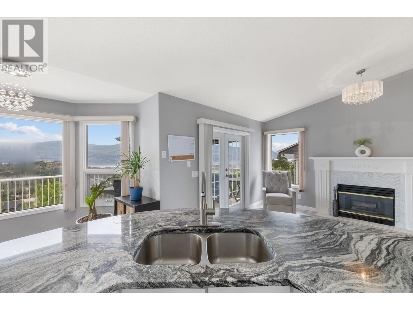  3343 Sundance Drive, West Kelowna