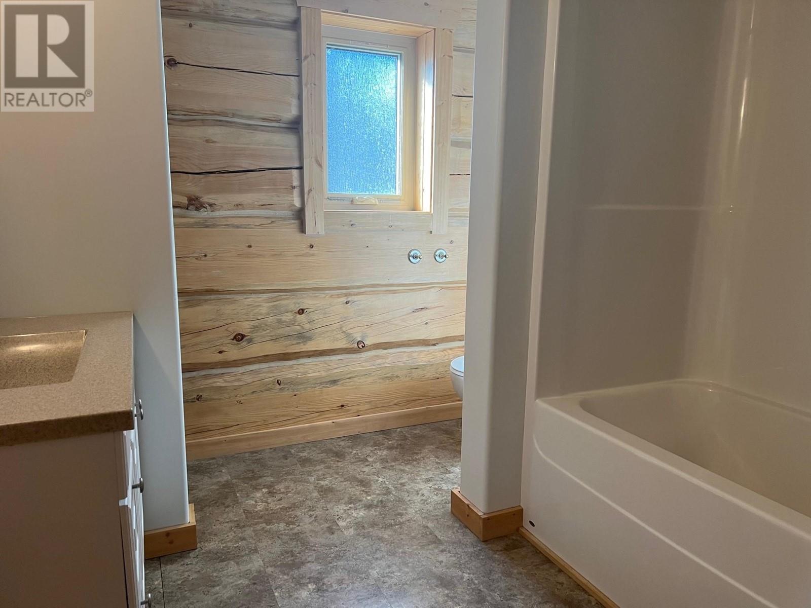 Photo 17 of 10405 Lemieux Street, Hudsons Hope BC