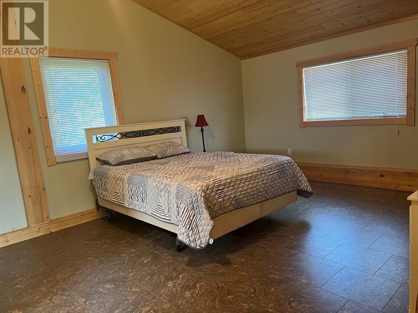 Photo 16 of 10405 Lemieux Street, Hudsons Hope BC
