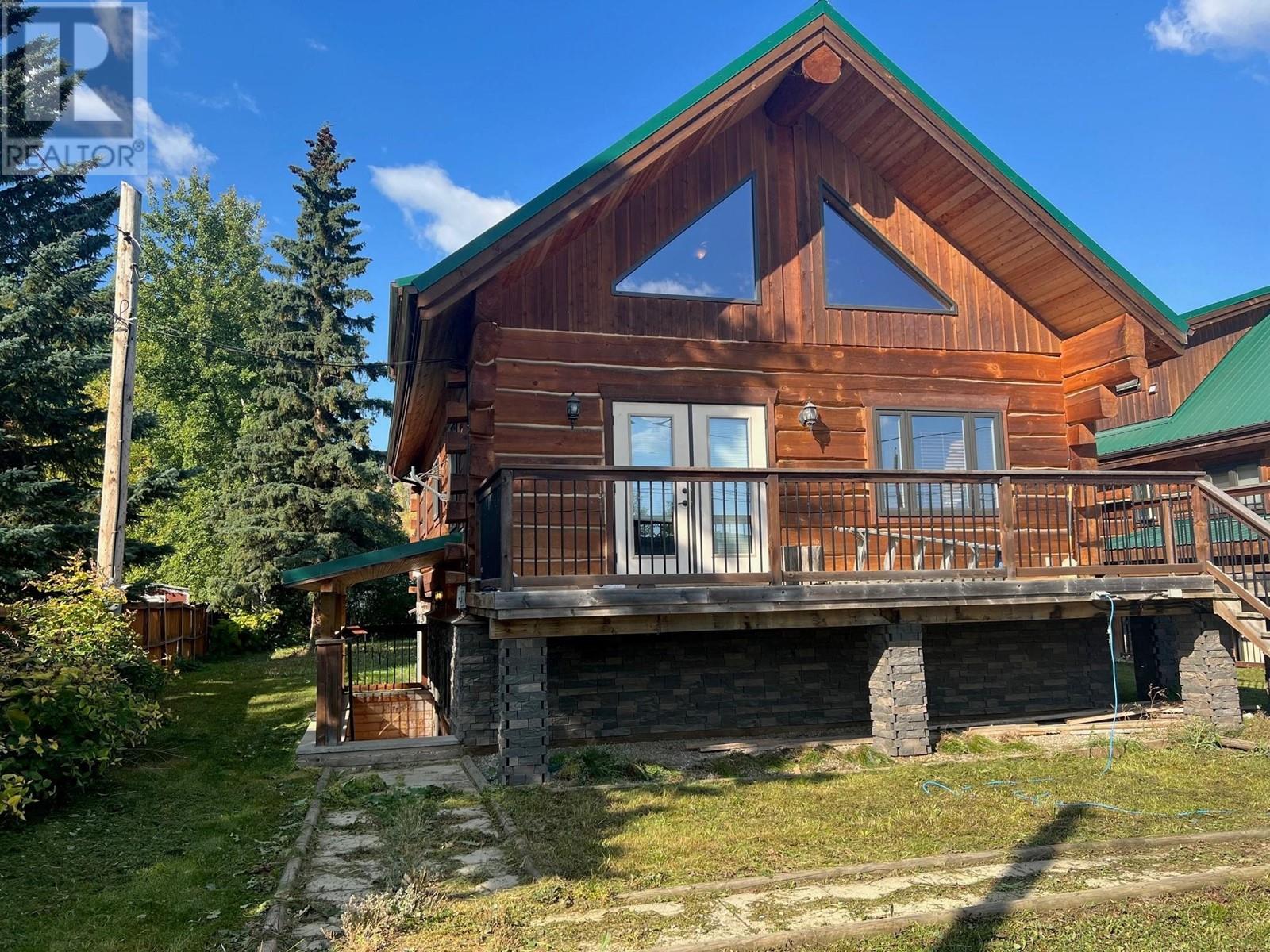 Photo 1 of 10405 Lemieux Street, Hudsons Hope BC