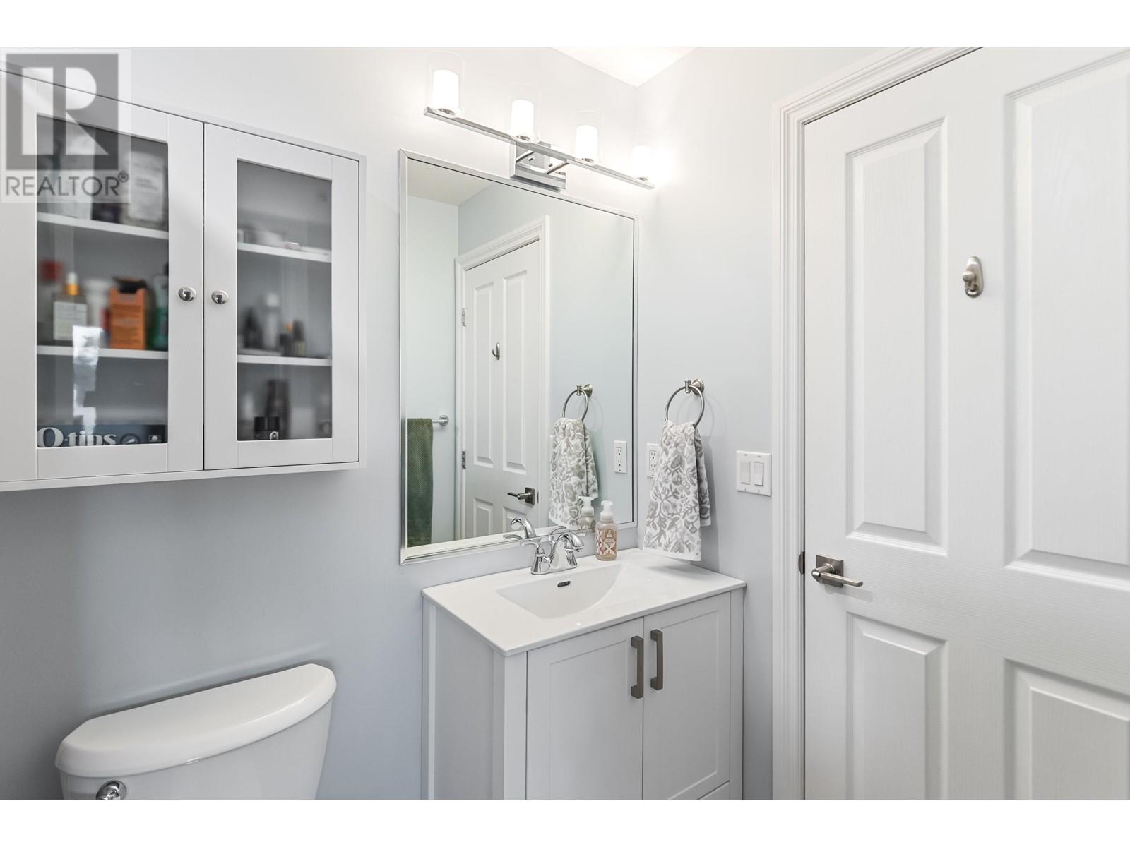 118 21868 LOUGHEED HIGHWAY, Maple Ridge real estate listing R2992677
