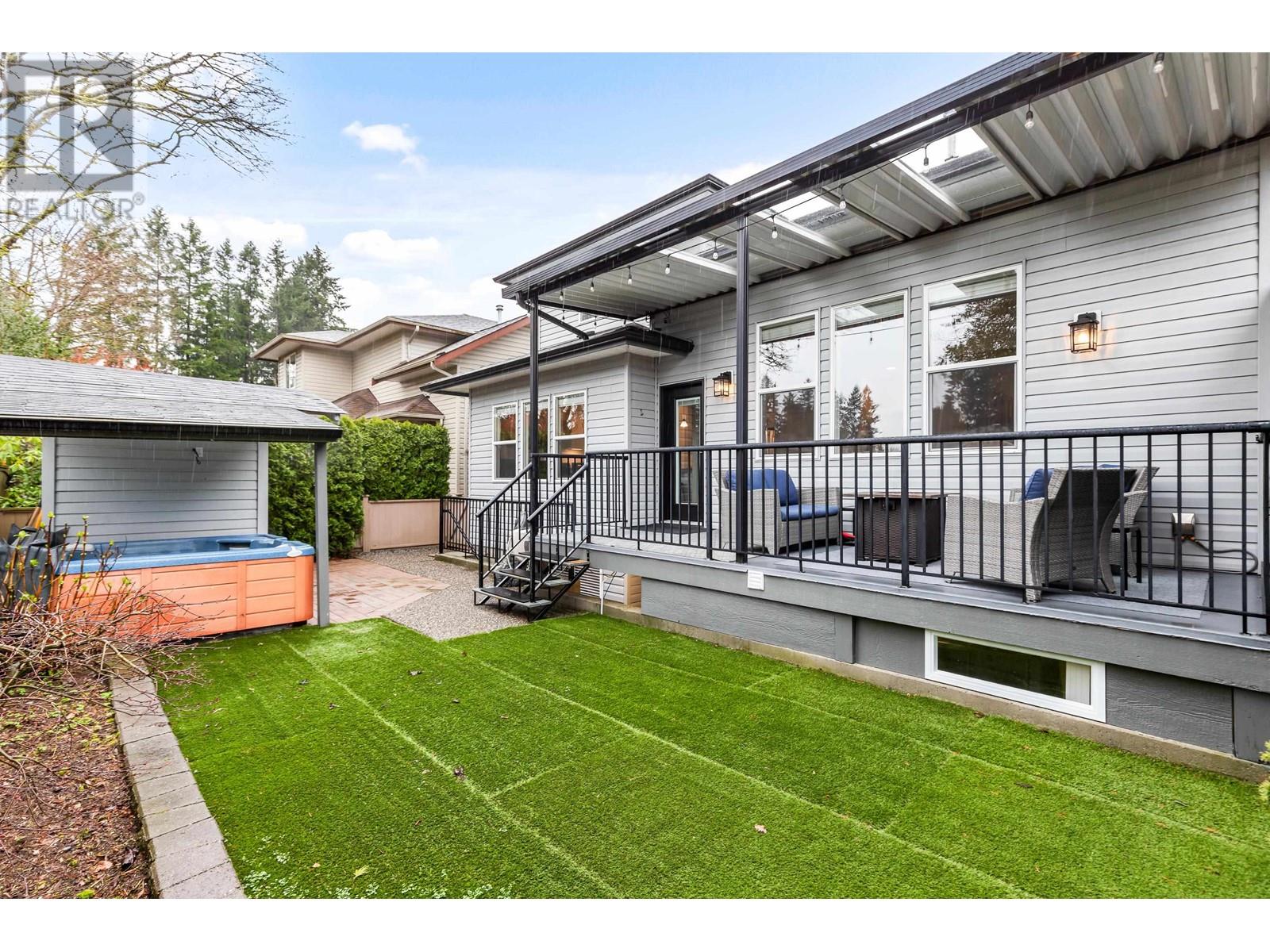 118 21868 LOUGHEED HIGHWAY, Maple Ridge real estate listing R2992677