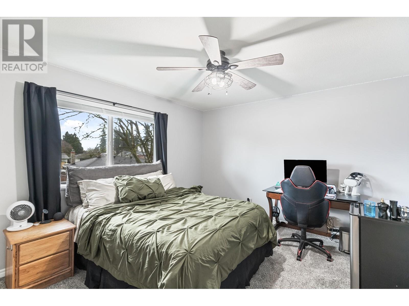 118 21868 LOUGHEED HIGHWAY, Maple Ridge real estate listing R2992677