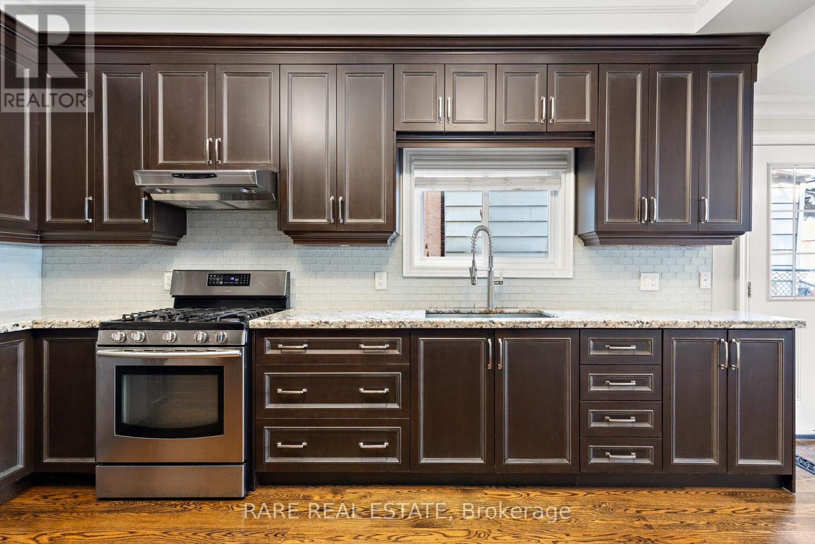 Photo 21 of 69 Robert Street, Toronto ON