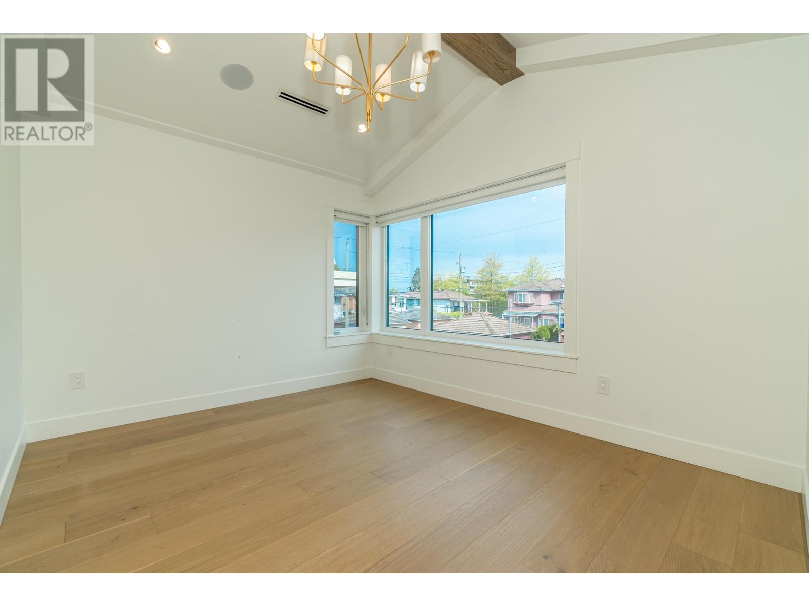 2047 E 51 AVENUE, Vancouver