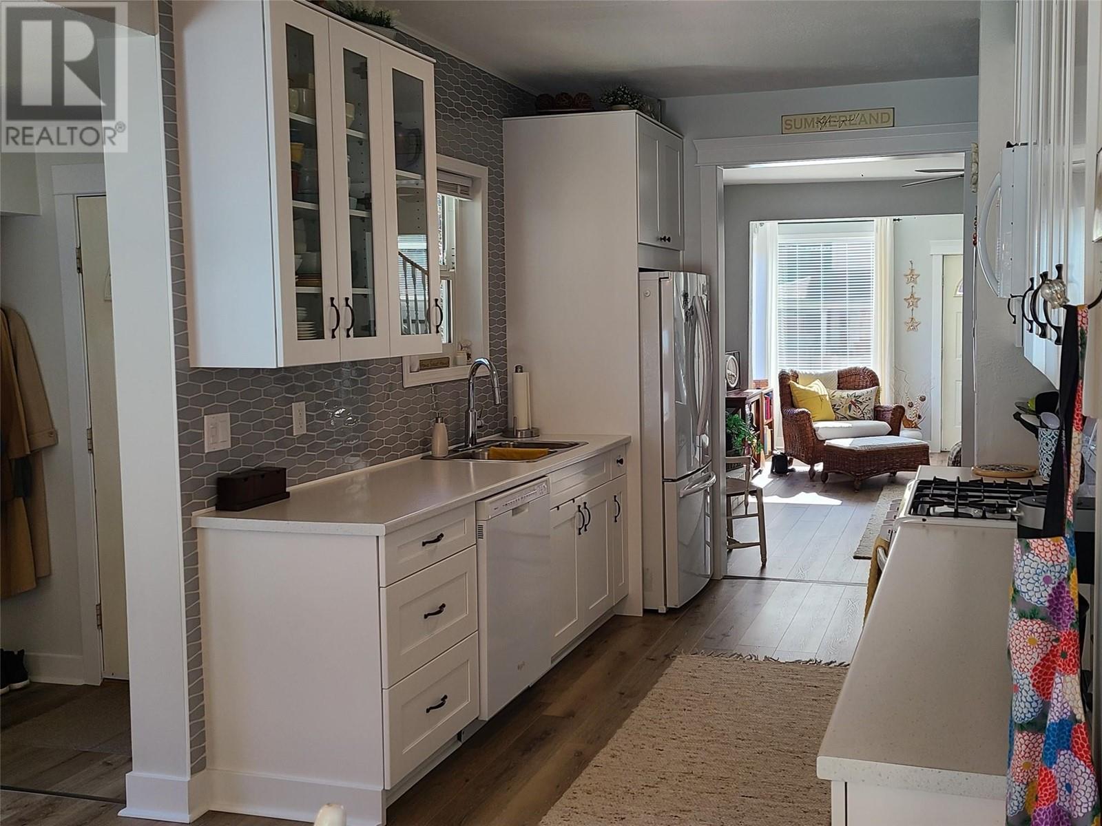 5706 Butler Street, Summerland