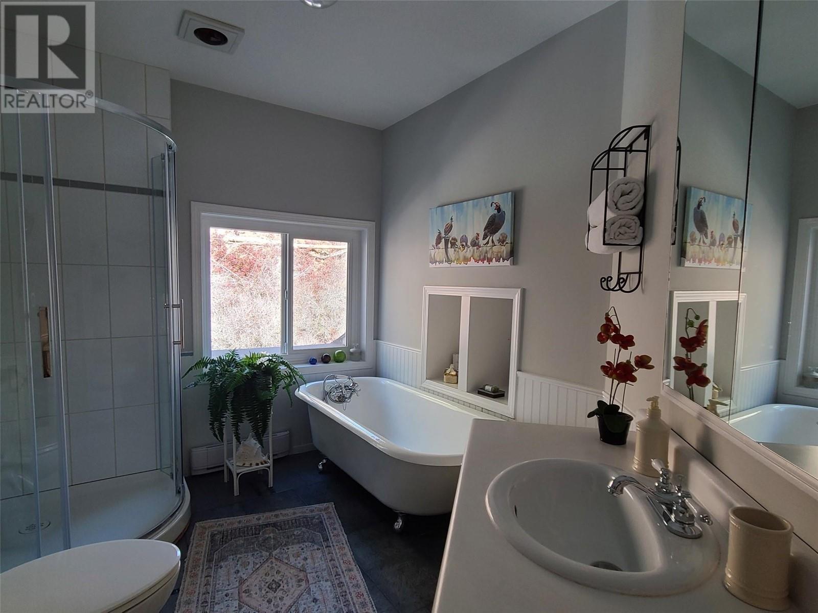 5706 Butler Street, Summerland