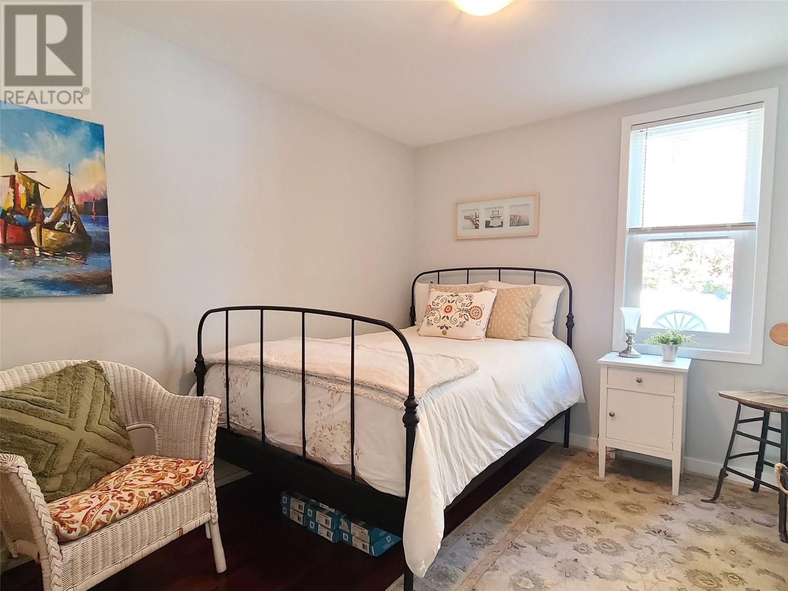 5706 Butler Street, Summerland