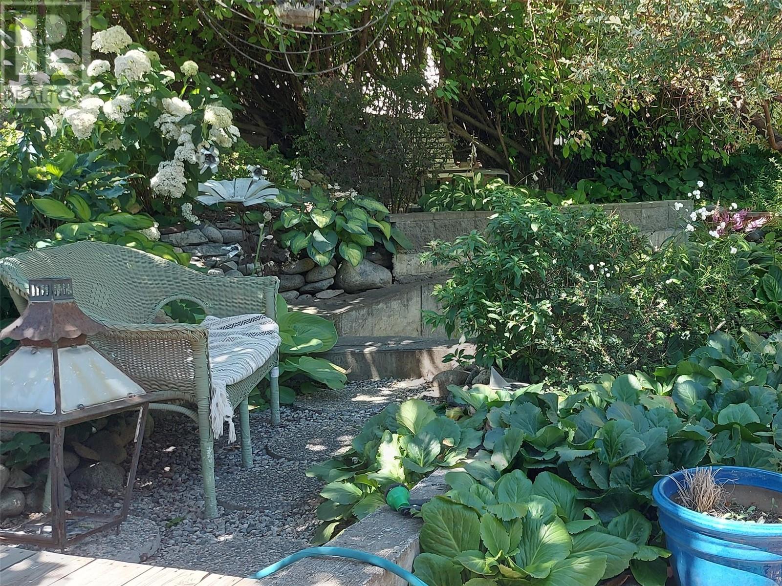 5706 Butler Street, Summerland